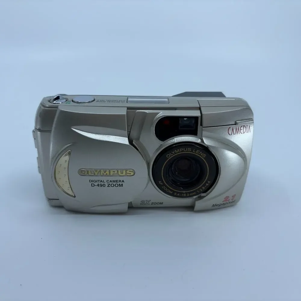Olympus Camedia D-490 Zoom 2.1MP Digital Camera 3X Optical Zoom For Parts